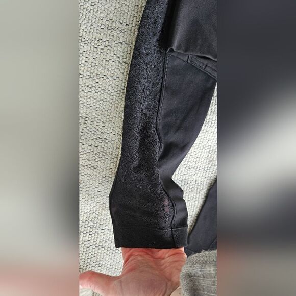 Nwot special edition embroidered wunder under high rise tights - Picture 5 of 7